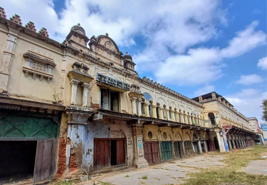 Lansdowne building